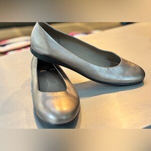 Ecco leather metallic flats 11